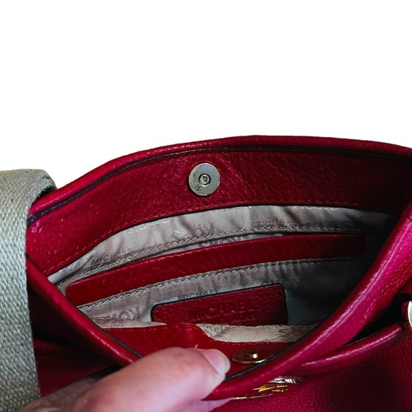 Michael Kors Red Fulton Cross Body Pebble Leather Bag - Picture 9 of 14
